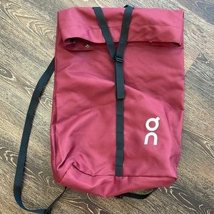 NEW On Cloud Running book bag/back pack with zipper pocket  unisex